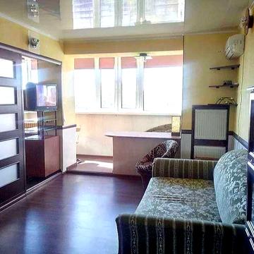 Продам 1-кімн. 32 м.кв. Ломаківська вул. 2.