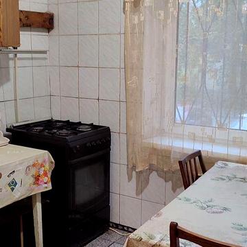 Продам трикімнатну квартиру, вул. Луценко  9