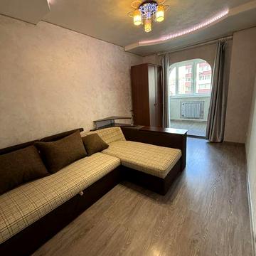 У продажу 2к квартира на вул.Велика Діівська 4