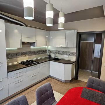 Левка Лукяненка вул. (Василя Жуковського), 18