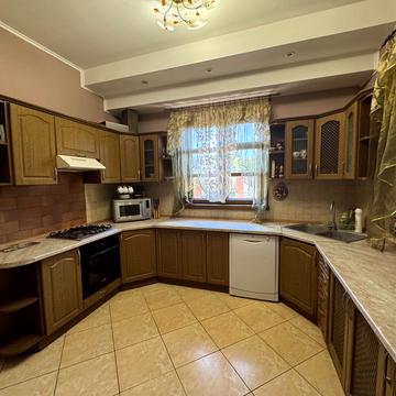 Орхідейна, 56