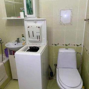 Продам 2 - кімнатну квартиру в престижному районі