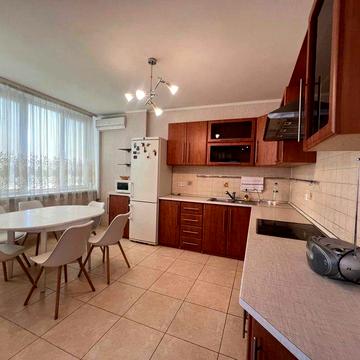 Здам 2-х кімн.кв-ру,Голосієво,вул.Велика Китаївська 10-А,(20000 грн) :