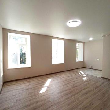 Продам квартиру с ремонтом  рядом с Привозом