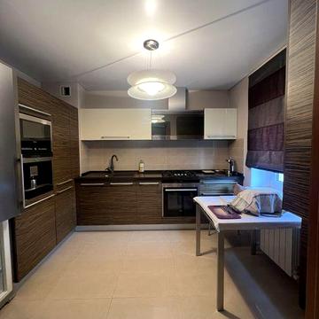 Продам 4к АОг 5эт 165м2