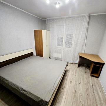Бориса Гмирі вул., 5