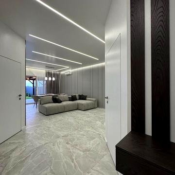 Сонячна вул., 10