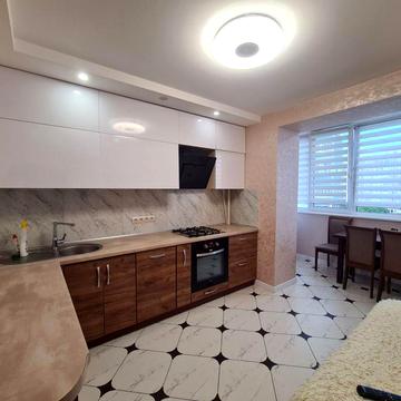 Здаєтся 2-х кімнатна квартира рн Митниця вул Жужоми