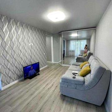 Продам 2 к. кв. Новые Дома, 3/5, улица Каденюка