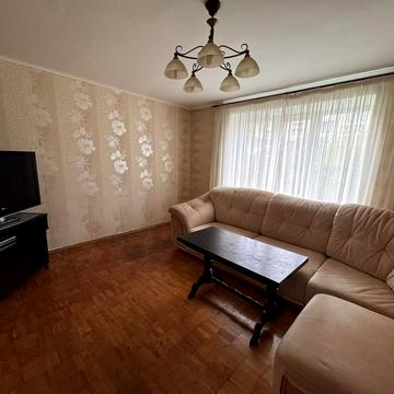 Миколи Міхновського вул., 14