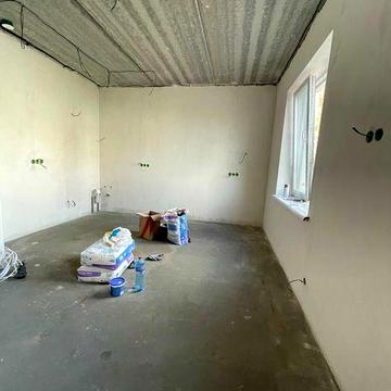 Однокімнатна квартира з ремонтом під чистову! Зручний виїзд на Київ!