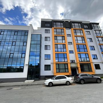 Райдужна вул., 105