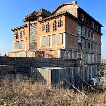 Будинок 2000 кв.м. під м.Вишгород (с. Осещина) з виходом на р.Дніпро