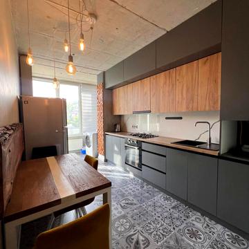 Бічна Львівська вул., 23