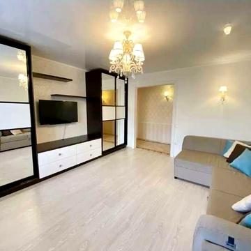 Продам 2х комн кв возле м Дворец Спорта 2/5 с капит ремонтом