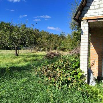 Дачний участок з будиночком у Барашівському масиві
