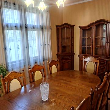 Здається дворівнева квартира в центрі міста