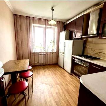 Срочно продам 3х комн кв Коммунальный рынок 8/9 с кап ремонтом, меб
