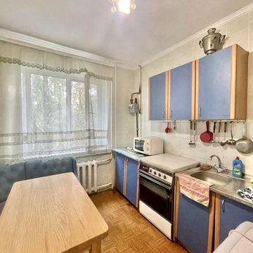 Героїв Крут вул. (Черепіна), 80