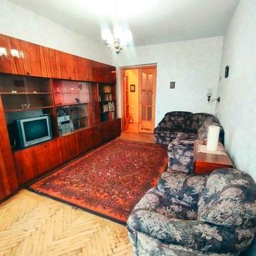 Продам 2-кімнатну квартиру в самому центрі Харкова - ст. м. Наукова