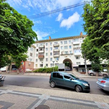 2к. ЦЕНТР / ЦУМ !вул. Винниченка! 3/5ц, 43м2, стелі високі 2.70!  під ЖК Винниченка