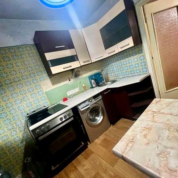 Продам 1 комнатную Квартиру на Основе