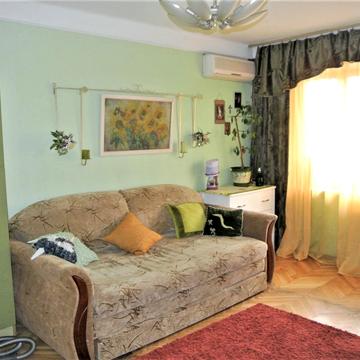 Олександра Архипенка вул. (Мате Залки), 3