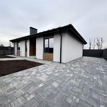 Остромирська вул., 65