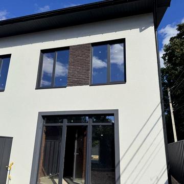 Щаслива вул., 18