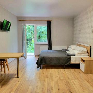 Glory Apart.Комунальні вклочено.Автономія при відключеннях.Вид на Ліс