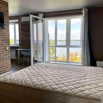 Січеславська Набережна вул., 16