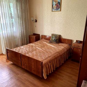 Червоної калини 4в, Троєщина