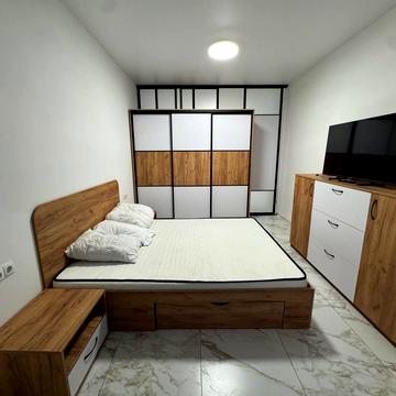 Нововокзальна вул., 69