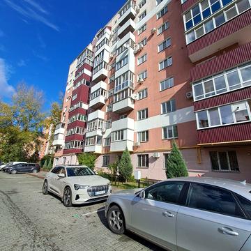 Олександра Бідного вул., 5