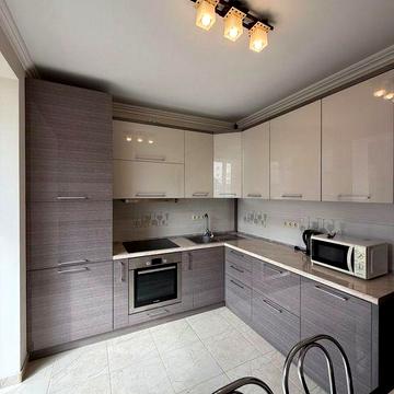 ЗДАМ в оренду 3 кім квартиру по вул. Урожайна  Перша здача