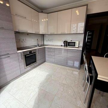 ЗДАМ в оренду 3 кім квартиру по вул. Урожайна  Перша здача