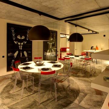 Оренда стильного пентхаусу поруч з озером та парком