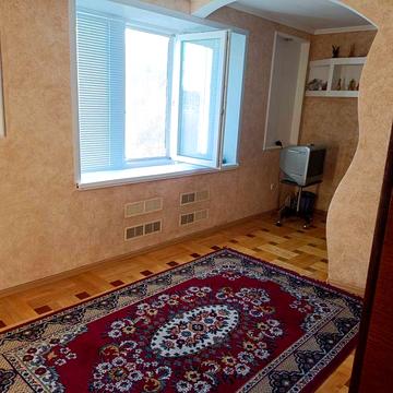 Продам 2к.кв.,Правый, Осипенковский р-н