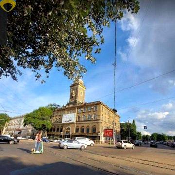 Продам просторную квартиру в центре Одессы