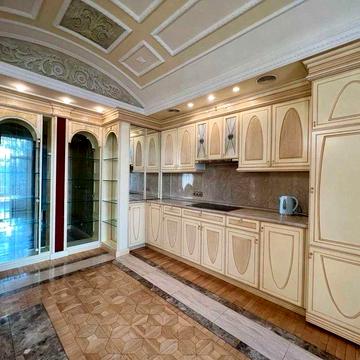 5-кімнатна квартира в центрі Києва | Люкс-клас |Довгострокова оренда