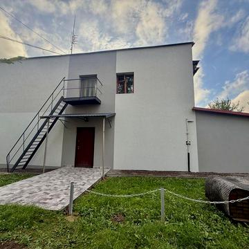 Продається квартира с.Липини