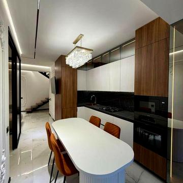 Продаж шикарної 3к квартири / Центр міста