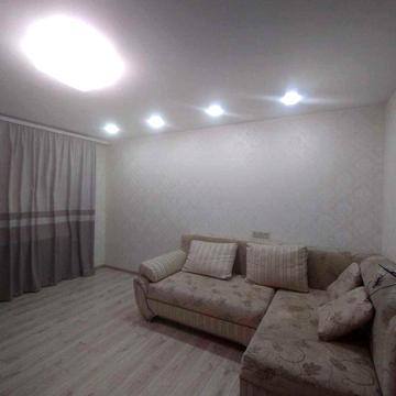 Сдам 2-х ком.кв-ру на 4 этаже.,по ул.Чаривной,121 Шевченковский