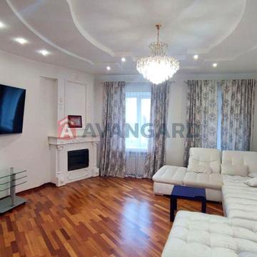 Продаж елітної 4-кімнатної квартири в центрі Черкас