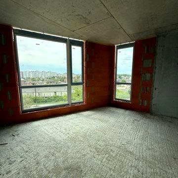 Незалежності вул., 4