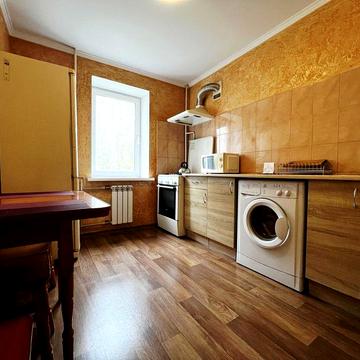 Оренда 2х кімн квартири по Пр Перемоги 123. Центр. Командировочні.