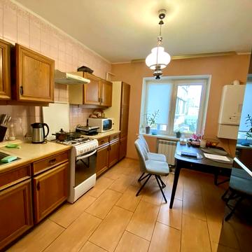 Слави бульв., 14