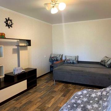 Сдается 2 комнатная на Капитана Кузнецова