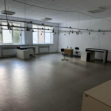 Львівське шосе, 1