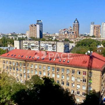 Євгена Коновальця вул. (Щорса), 31